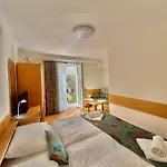 Porto Marin Strasek *