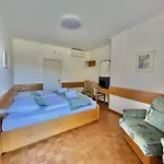 Porto Marin Strasek Homestay