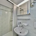 Porto Marin Strasek *