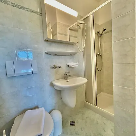 Porto Marin Strasek Homestay *