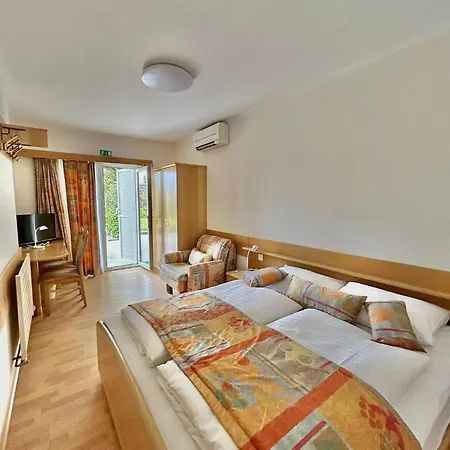 Porto Marin Strasek בפורטורוז