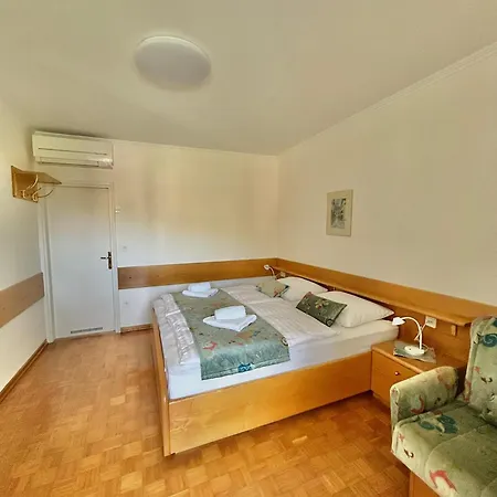 Porto Marin Strasek בית אירוח בפורטורוז